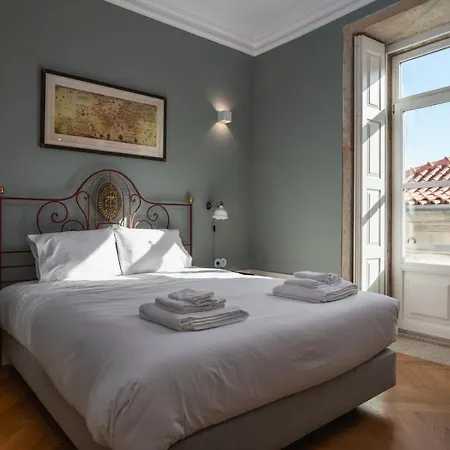 Victoria Luxury Apartment, Historic House Downtown بورتو