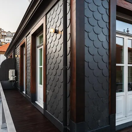 Victoria Luxury Apartment, Historic House Downtown * פורטו