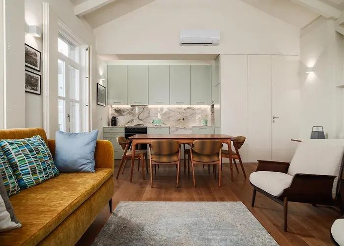 Victoria Luxury Apartment, Historic House Downtown Apartamento