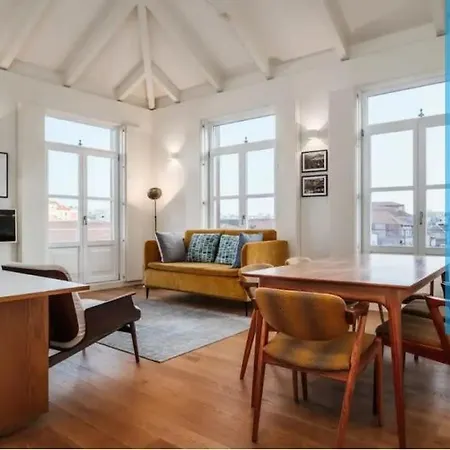 Victoria Luxury Apartment, Historic House Downtown Порту