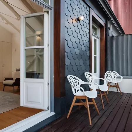 Lägenhet Victoria Luxury Apartment, Historic House Downtown